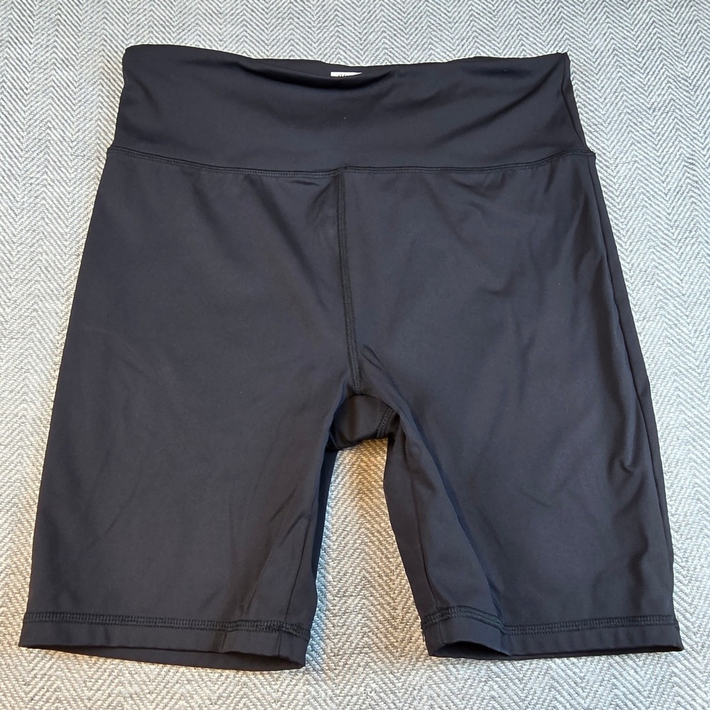 Forever 21 Black High Waisted Biker Shorts with Zipper Back Pocket Womens Large